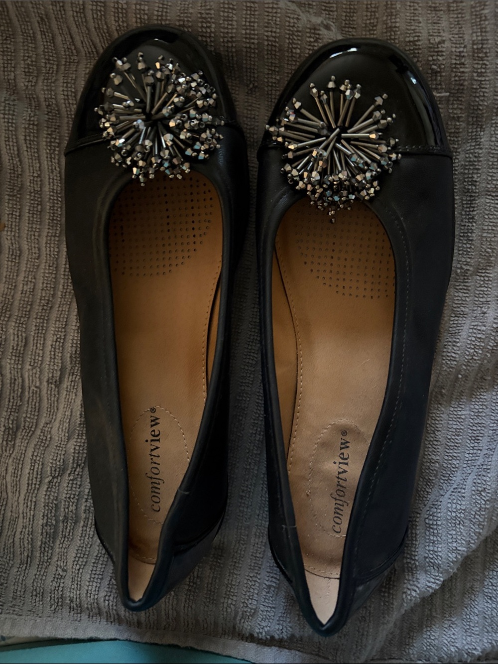 comfortview Black Jeweled Ballet Flats